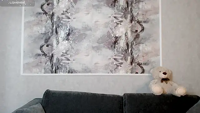 MisaLumia online show from 4, 12, 2025