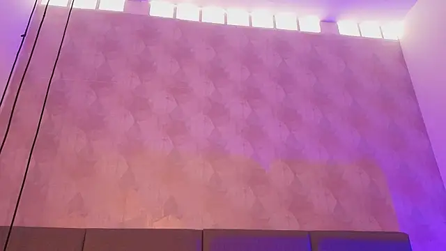 Emily luve online show from 7, 3, 2026