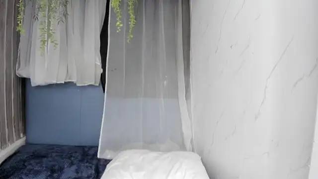  Zoecooper online show from 18, 3, 2026