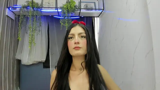  Zoecooper online show from 21, 3, 2026