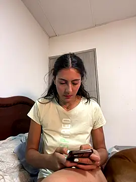 Snapshot of laia_williamss chatting on 23, 12, 2025 laia williamss online show from 23, 12, 2025