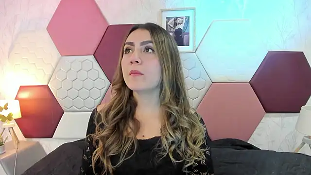 AriaRous online show from 25, 3, 2026