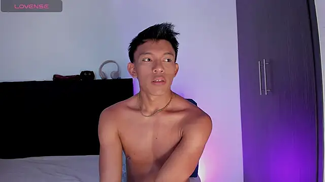 Snapshot of santinaughty chatting on 14, 2, 2026 santinaughty online show from 14, 2, 2026