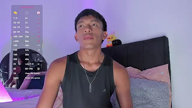 Snapshot of santinaughty chatting on 5, 3, 2026 santinaughty online show from 5, 3, 2026