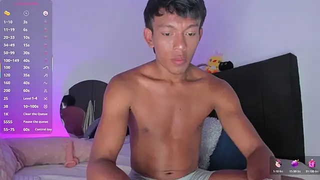 Snapshot of santinaughty chatting on 17, 3, 2026 santinaughty online show from 17, 3, 2026