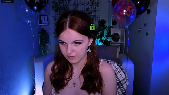 Snapshot of mikameovv chatting on 17, 6, 2026 mikameovv online show from 17, 6, 2026