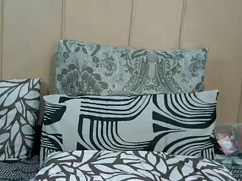 Snapshot of naughty_horny_bitch chatting on 4, 3, 2026 naughty horny bitch online show from 4, 3, 2026