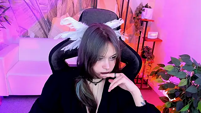 ReikoAckerman online show from 22, 12, 2025