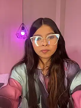 Snapshot of Scarletrose_ chatting on 2, 12, 2025 Scarletrose online show from 2, 12, 2025