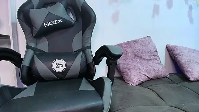 brunette candyy  online show from 10, 1, 2026