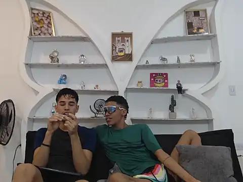 BIG COCKS online show from 4, 12, 2025