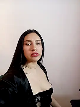 Veronica Lewis  online show from 20, 12, 2025