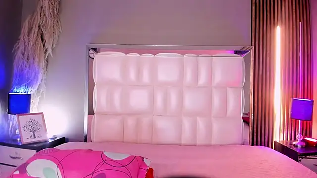 xCharlotte 20 online show from 6, 3, 2026