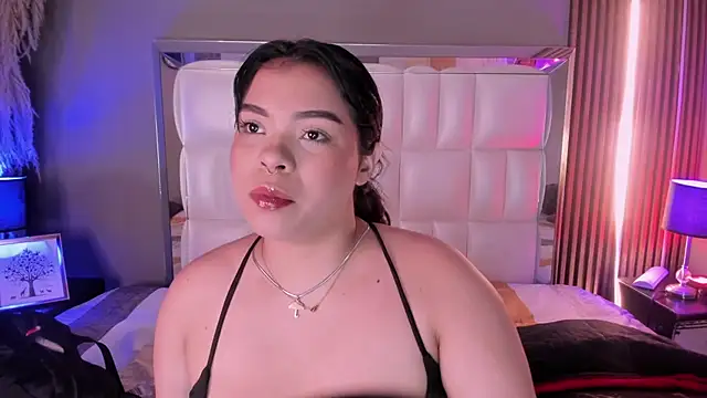 xCharlotte 20 online show from 11, 3, 2026