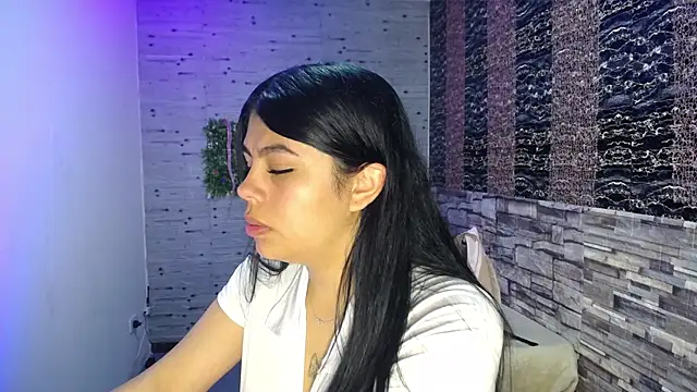 emma petit07 online show from 19, 12, 2025