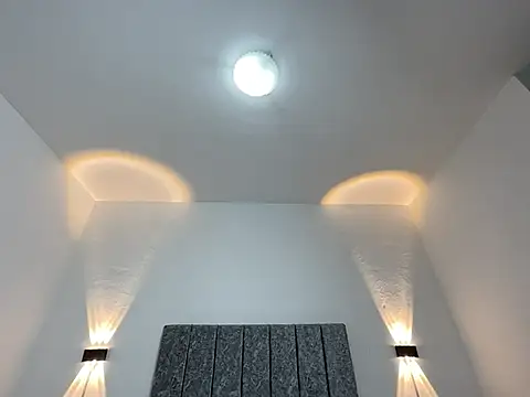 Mia Allenn online show from 3, 2, 2026