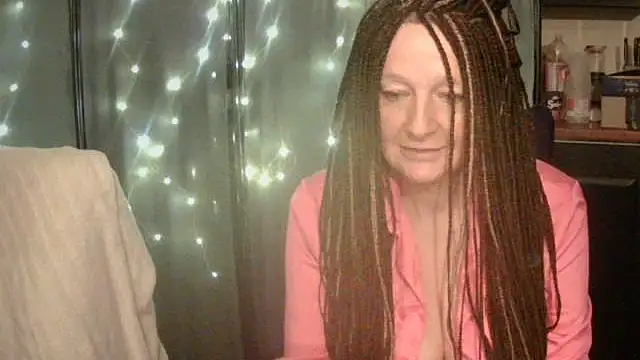 pixxiexo online show from 6, 1, 2026