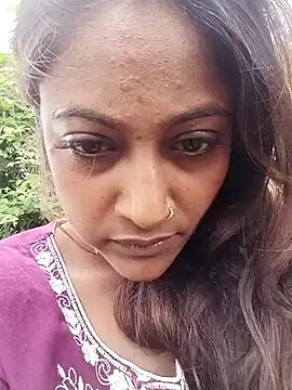 dusky diva d online show from 4, 8, 2026