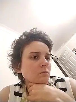 Amy01112 online show from 9, 5, 2026