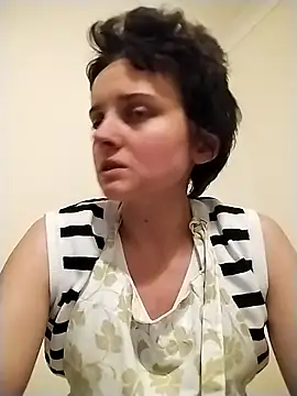 Amy01112 online show from 11, 5, 2026