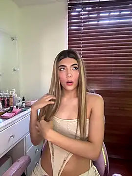 Snapshot of LadyCandy25 chatting on 19, 12, 2025 LadyCandy25 online show from 19, 12, 2025