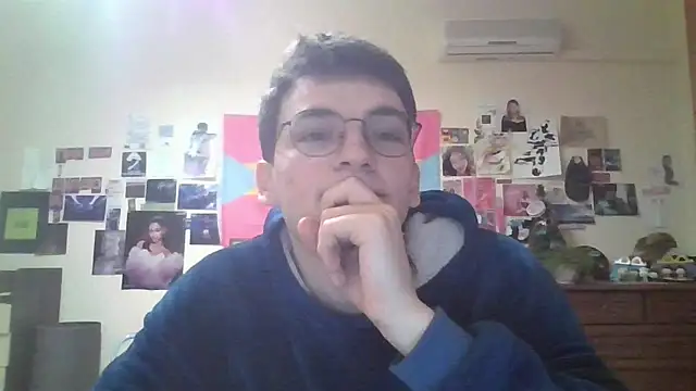 Snapshot of leo_cutie chatting on 17, 2, 2026 leo cutie online show from 17, 2, 2026
