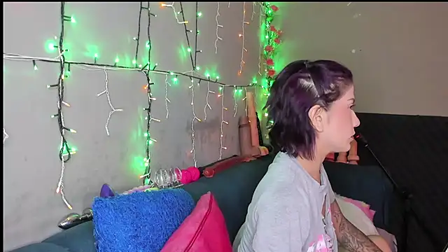 Shadia Squirt online show from 5, 10, 2025