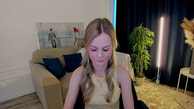 MidnighteAura online show from 17, 6, 2026