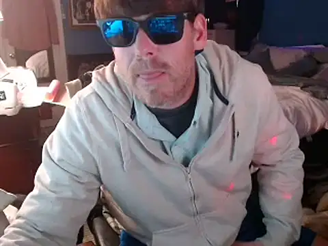 Snapshot of BamaBoi40AL chatting on 4, 12, 2025 BamaBoi40AL online show from 4, 12, 2025