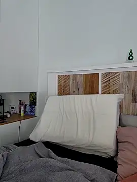 Maeveleigh xo online show from 22, 12, 2025