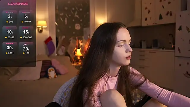 lunaice   online show from 15, 12, 2025