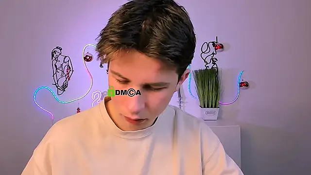 Snapshot of leo_valor chatting on 7, 1, 2026 leo valor online show from 7, 1, 2026