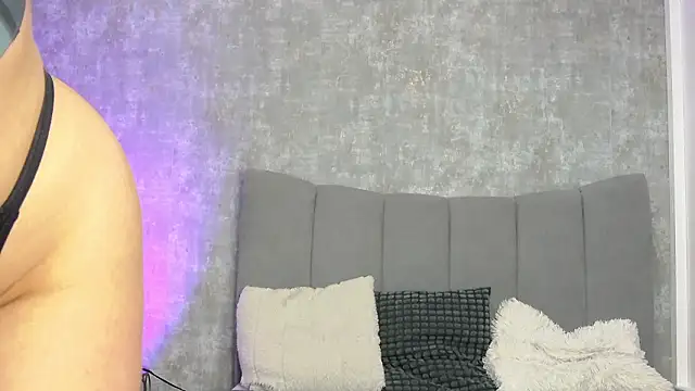 LucyRayy online show from 18, 3, 2026