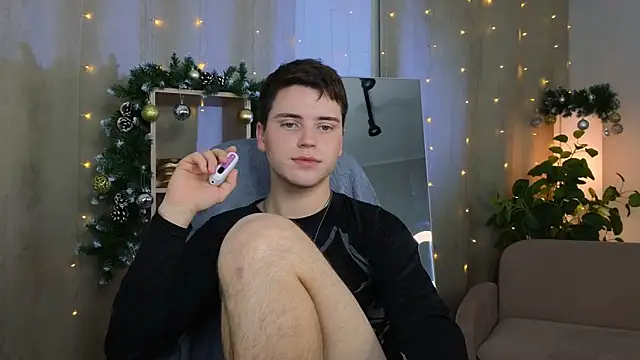 Olie Sparkle online show from 13, 12, 2025