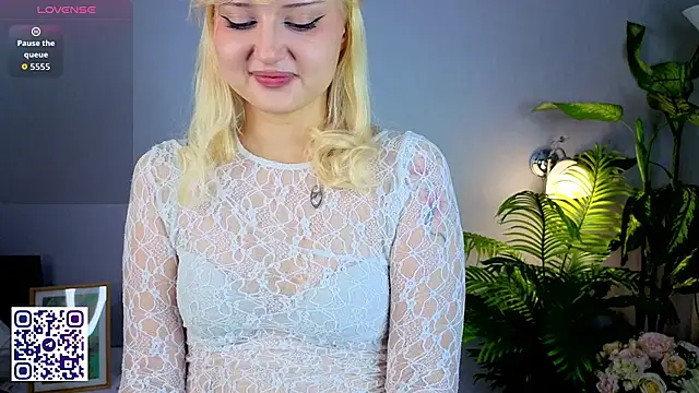 LeslieeWalker online show from 14, 12, 2025