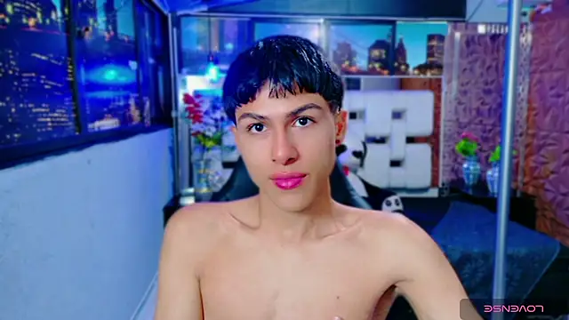 Snapshot of StormLuxX chatting on 2, 12, 2025 StormLuxX online show from 2, 12, 2025