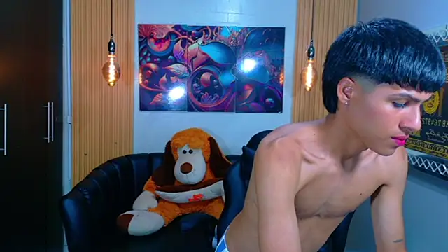 Snapshot of StormLuxX chatting on 15, 12, 2025 StormLuxX online show from 15, 12, 2025