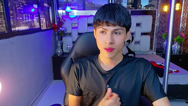 Snapshot of StormLuxX chatting on 7, 1, 2026 StormLuxX online show from 7, 1, 2026