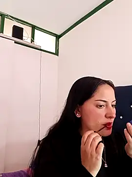 MisNicol online show from 3, 2, 2026