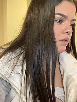 Camila Duarte2 online show from 29, 4, 2026