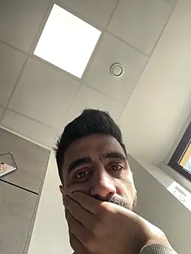 Snapshot of Ghost-Zero chatting on 7, 3, 2026 Ghost-Zero online show from 7, 3, 2026