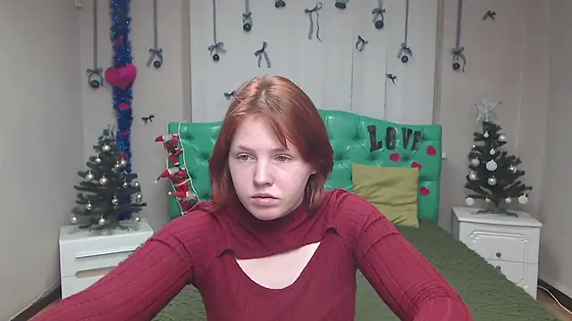 EvelinaRedfox online show from 16, 12, 2025