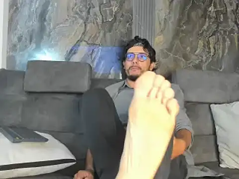 EnzoDarkwood online show from 15, 12, 2025