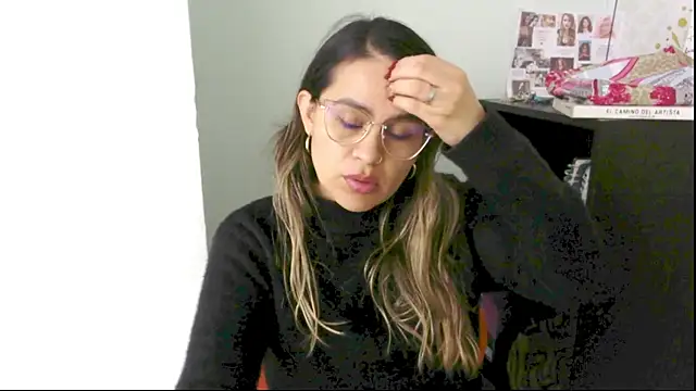 elyra fox01 online show from 17, 2, 2026