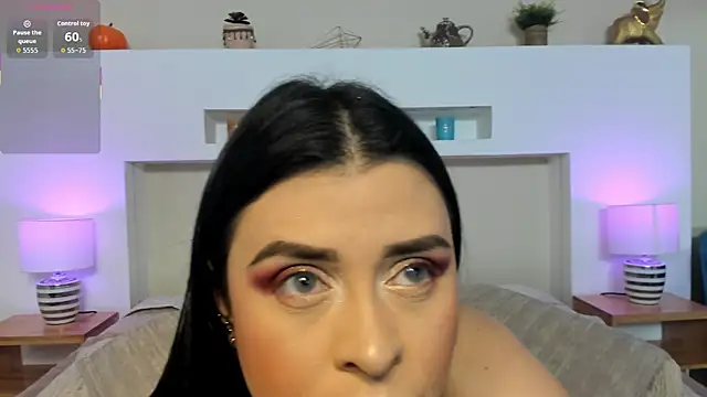 AnikaRomanoff  online show from 13, 1, 2026