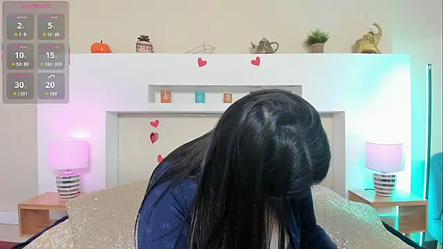 AnikaRomanoff  online show from 17, 6, 2026