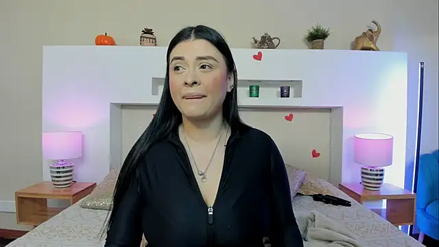AnikaRomanoff  online show from 29, 6, 2026