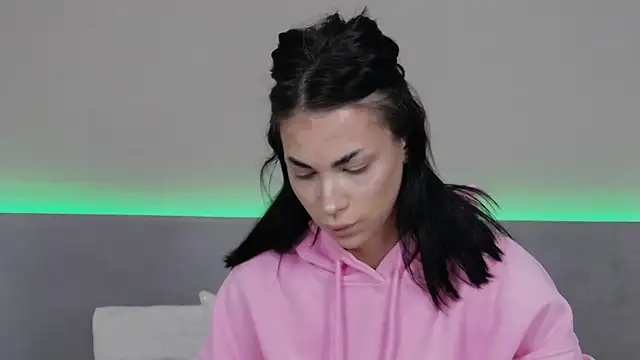 RachaelMils online show from 16, 12, 2025