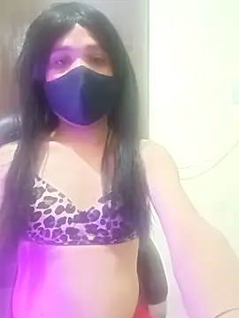 Lovely Ladyboy star online show from 10, 5, 2026