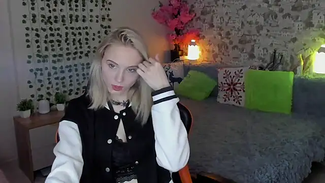 Gina Gina love online show from 8, 5, 2026